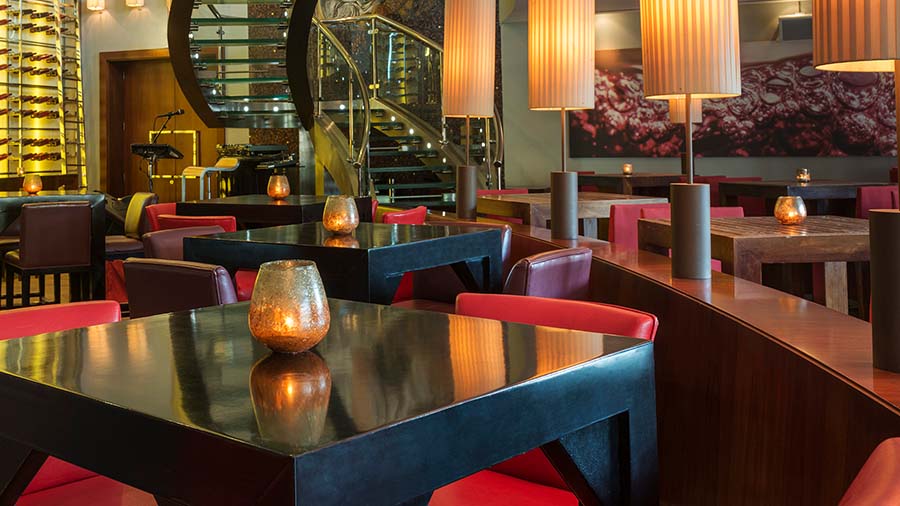 Oeno Wine Bar & Party Venue in Westin Dubai Mina Seyahi